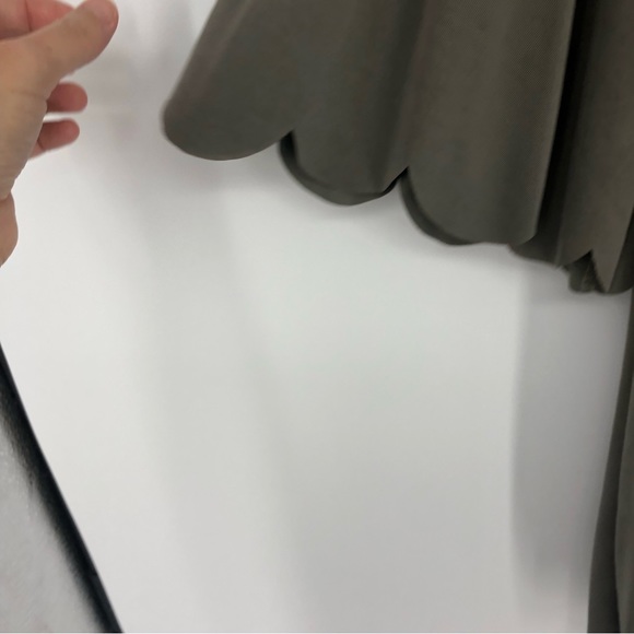 NWT Umgee Olive 3/4 Sleeve Scoop Neck Cupro Top Scalloped Tim Size XL - Picture 4 of 6